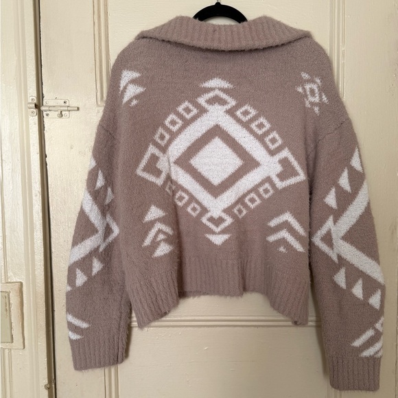 Jessica Simpson Aztec 1/4 Zip - Picture 5 of 6